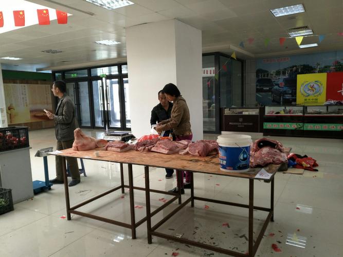 长春西站农副土特产品展销会首日火爆开启，地道风物引燃消费热潮
